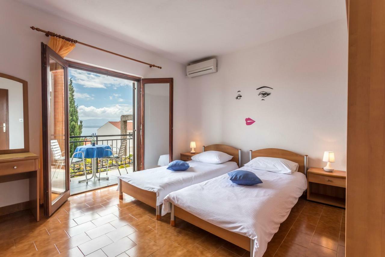Apartmani Bezma Bol Exterior photo